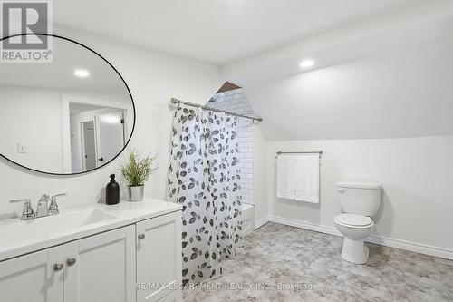44 Whitfield Avenue, Hamilton, ON - Indoor Photo Showing Bathroom