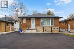 271 MOHAWK Road W Unit# 2  Hamilton, ON L9C 1W2