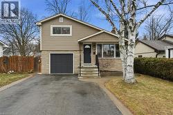 6 BRIERWOOD Avenue  Grimsby, ON L3M 1J6