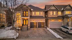 18 BUSTER DRIVE  Brampton, ON L6Y 5P8