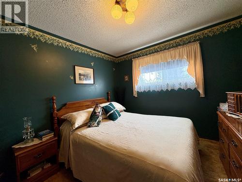 721 6Th Avenue, Rosthern, SK - Indoor Photo Showing Bedroom