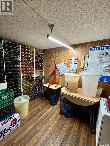 721 6Th Avenue, Rosthern, SK - Indoor