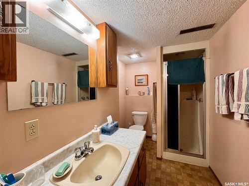721 6Th Avenue, Rosthern, SK - Indoor Photo Showing Bathroom
