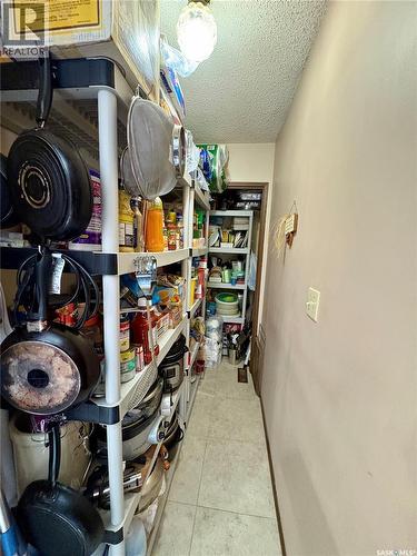 721 6Th Avenue, Rosthern, SK - Indoor