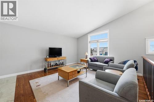 1415 Paton Crescent, Saskatoon, SK - Indoor Photo Showing Living Room