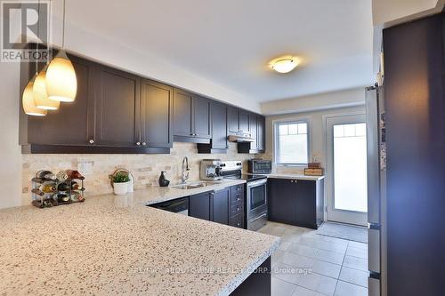 1133 Duignan Crescent, Milton, ON - Indoor Photo Showing Kitchen