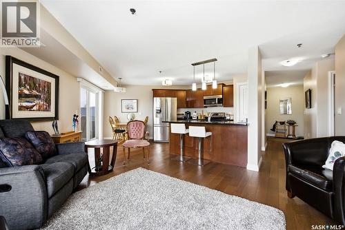214 3630 Haughton Road E, Regina, SK - Indoor Photo Showing Living Room