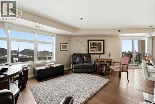 214 3630 Haughton Road E, Regina, SK - Indoor Photo Showing Living Room