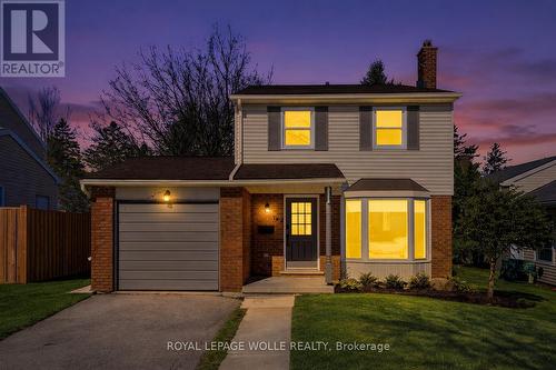 16 Thornbush Crescent, Waterloo, ON - Outdoor