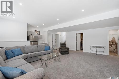 406 Hamm Lane, Saskatoon, SK - Indoor Photo Showing Living Room