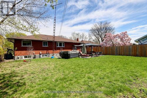 163 Bendamere Avenue, Hamilton, ON - Outdoor