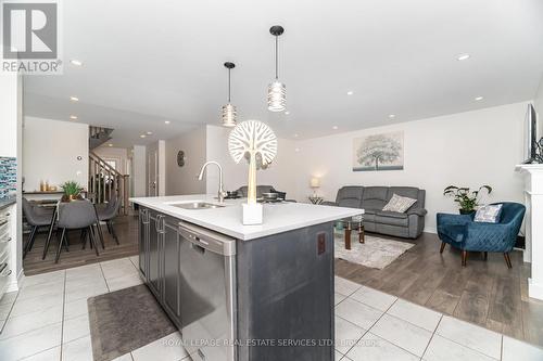 290 Beasley Terrace, Milton, ON - Indoor Photo Showing Kitchen With Upgraded Kitchen