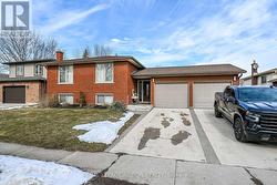 14 MAX WEBSTER ROAD  Brantford, ON N3P 1H7