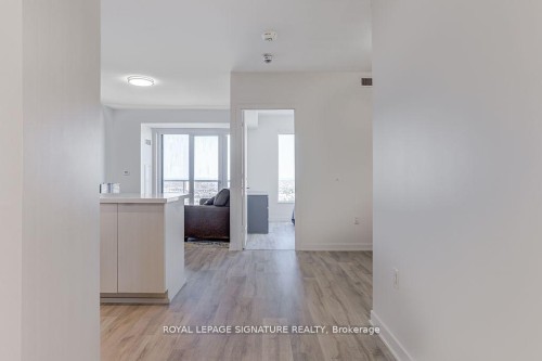 1901B-4655 Metcalfe Avenue, Mississauga, ON - Indoor Photo Showing Other Room