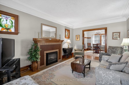 436 Maple Avenue, Hamilton, ON - Indoor Photo Showing Living Room With Fireplace