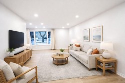 14 Glentworth Road  Toronto, ON M2J 2E6