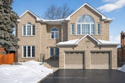 27 Cleta Drive  Toronto, ON M1K 3G5