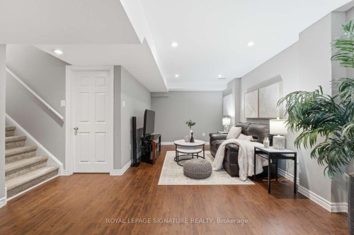 52 Seaboard Gate, Whitby, ON - Indoor Photo Showing Other Room