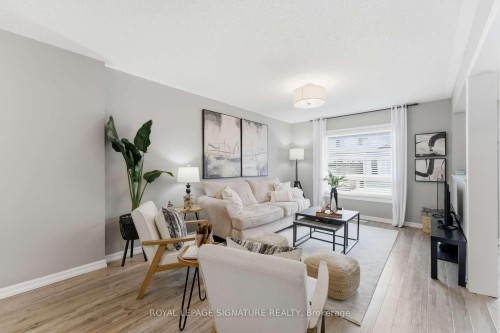 52 Seaboard Gate, Whitby, ON - Indoor Photo Showing Living Room