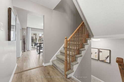 52 Seaboard Gate, Whitby, ON - Indoor Photo Showing Other Room