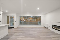 TH1-1102 Esquimalt Rd  Esquimalt, BC V9A 0L3