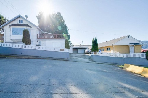 3291 3rd Ave  Port Alberni, BC V9Y 4C9