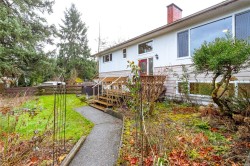 3030 Dogwood Rd  Duncan, BC V9L 4T8