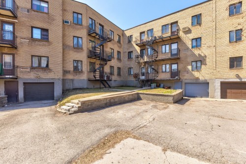 Back of Structure - 302-2540 Rue St-Antoine O., Montréal (Le Sud-Ouest), QC - Outdoor