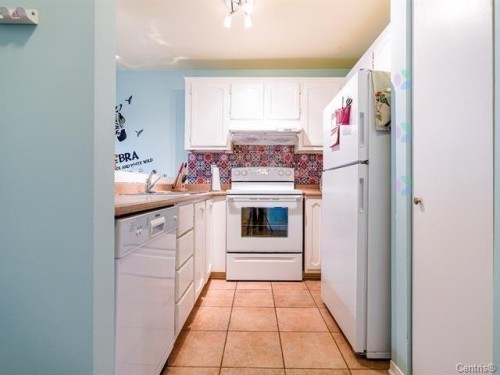 Cuisine - 5-3615 Boul. Des Trinitaires, Montréal (Le Sud-Ouest), QC - Indoor Photo Showing Kitchen