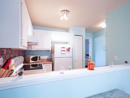 Cuisine - 5-3615 Boul. Des Trinitaires, Montréal (Le Sud-Ouest), QC - Indoor Photo Showing Kitchen