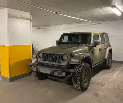 Stationnement - 405-1450 Boul. René-Lévesque E., Montréal (Ville-Marie), QC - Indoor Photo Showing Garage
