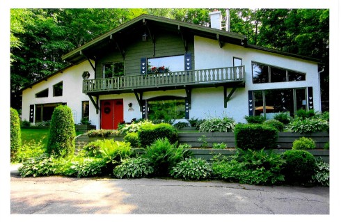 142 Rue du Mont-Rainer  Sainte-Agathe-Des-Monts, QC J8C 0V5