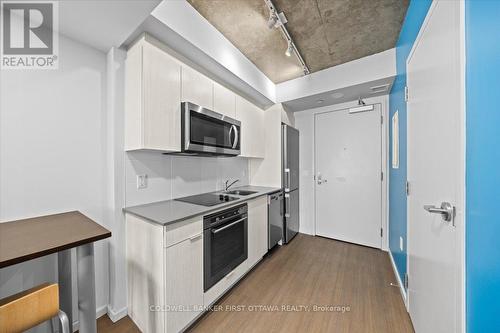 2308 - 105 Champagne Avenue S, Ottawa, ON - Indoor Photo Showing Kitchen