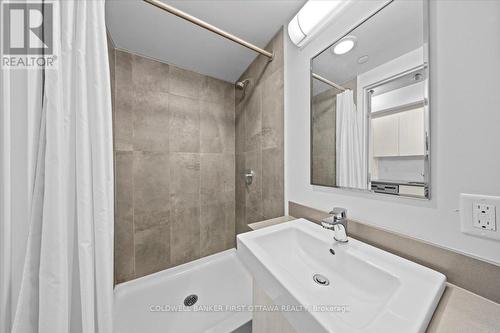 2308 - 105 Champagne Avenue S, Ottawa, ON - Indoor Photo Showing Bathroom