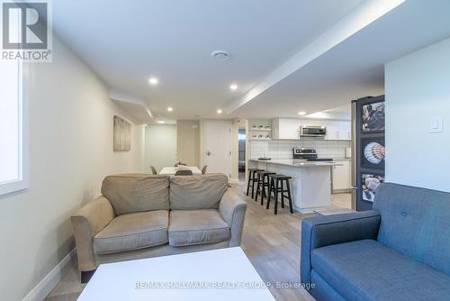 2160 Lambeth Walk, Ottawa, ON - Indoor Photo Showing Living Room