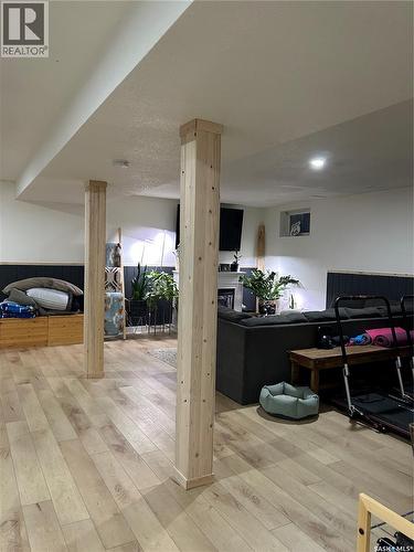 816 8Th Avenue, Rosthern, SK - Indoor