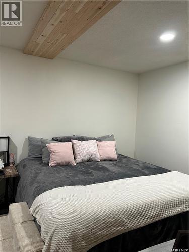 816 8Th Avenue, Rosthern, SK - Indoor Photo Showing Bedroom