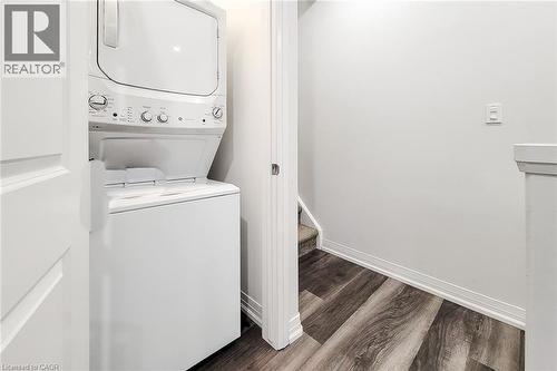 575 Woodward Avenue, Hamilton, ON - Indoor Photo Showing Laundry Room