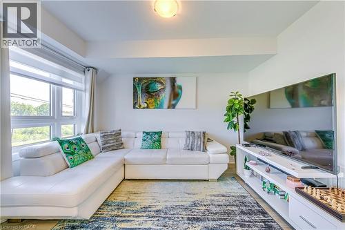 51 Sparrow Avenue Unit# 90, Cambridge, ON - Indoor Photo Showing Living Room