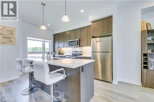 51 Sparrow Avenue Unit# 90, Cambridge, ON - Indoor Photo Showing Kitchen With Stainless Steel Kitchen