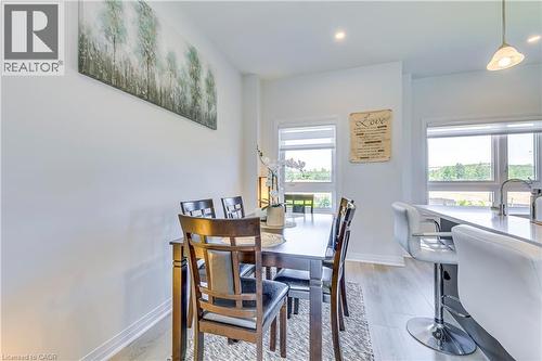 51 Sparrow Avenue Unit# 90, Cambridge, ON - Indoor Photo Showing Dining Room
