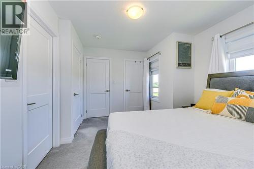 51 Sparrow Avenue Unit# 90, Cambridge, ON - Indoor Photo Showing Bedroom