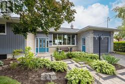 129 BRIAR COURT  Oshawa, ON L1G 6M4