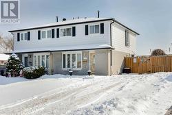 73 GULLIVER CRESCENT  Brampton, ON L6S 1T1