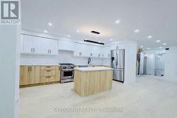 5467 BULLRUSH DRIVE  Mississauga, ON L5V 1Z1