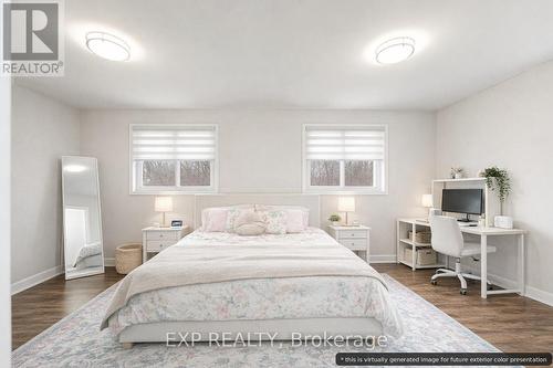 16 Ainslie Avenue, Hamilton, ON - Indoor Photo Showing Bedroom