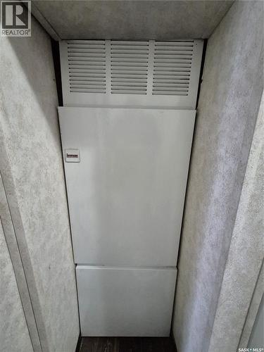 151 2Nd Avenue, Bengough, SK - Indoor