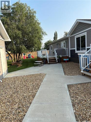 151 2Nd Avenue, Bengough, SK - Outdoor With Exterior