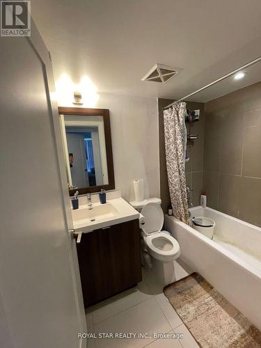 2010 - 7 Mabelle Avenue, Toronto, ON - Indoor Photo Showing Bathroom