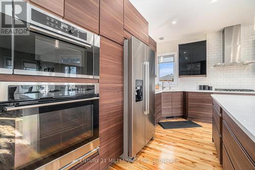 6470 Apple Orchard Road, Ottawa, ON - Indoor Photo Showing Kitchen With Upgraded Kitchen